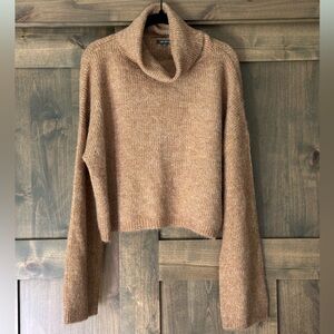 NWT Wild Fable Women’s Cropped Cowl Neck Sweater